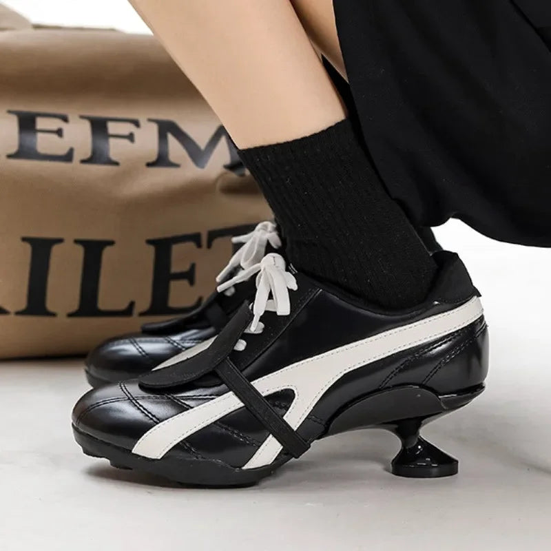 Designer Black Heels Women Luxury Round Toe Lace Up Ballet Pumps Fashion Brand Strange Shoe Sporty Style Low Heel Mary Jane Shoe